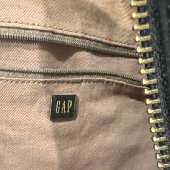 The Gap Elegant Black Leather Shoulder Bag - Picture 2 of 11